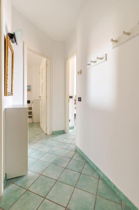 Thekeystudio, La Casa Del Mare Azzurro With Seaview Ventimiglia Ngoại thất bức ảnh